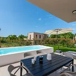 Quercus Village App 12 Mit Privatem Pool By Interhome アパート カリガドル
