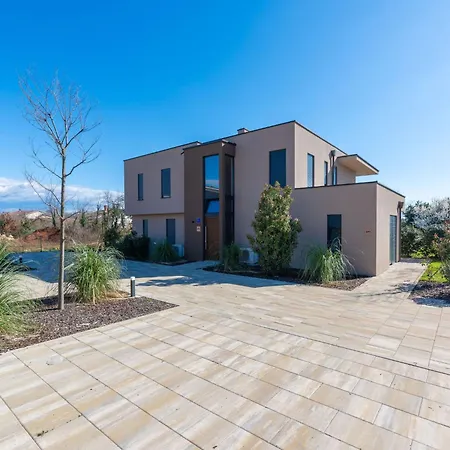 Quercus Village App 12 Mit Privatem Pool By Interhome *